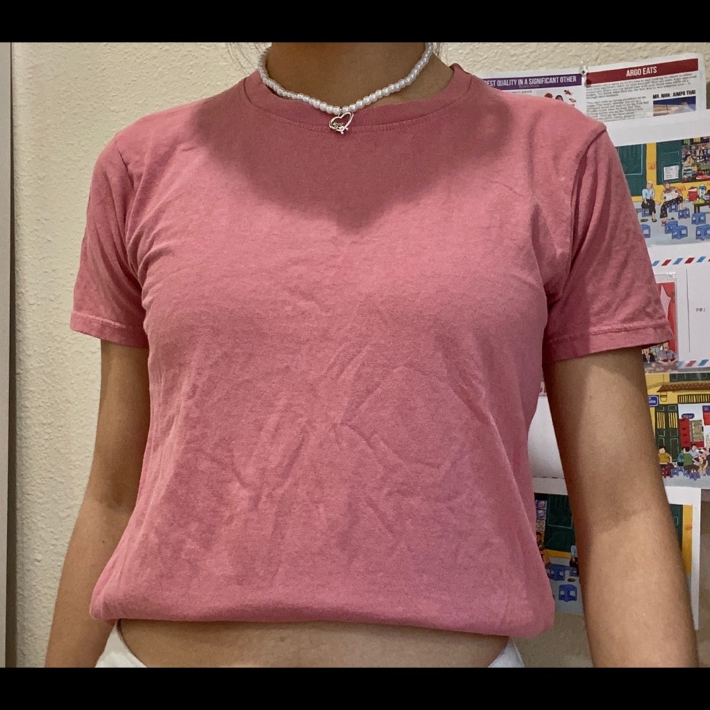 BRANDY MELVILLE TSHIRT